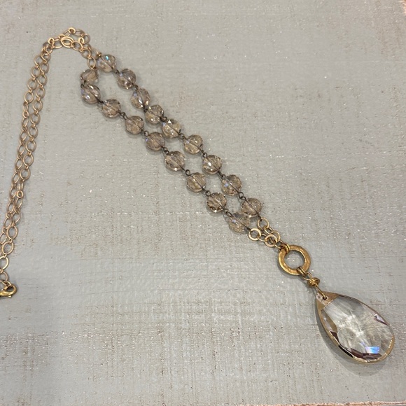 Elegant Gold and Rhinestone Crystal Drop Necklace - Picture 1 of 1
